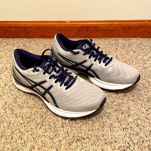 ASICS Gel-Nimbus 22 Size 10